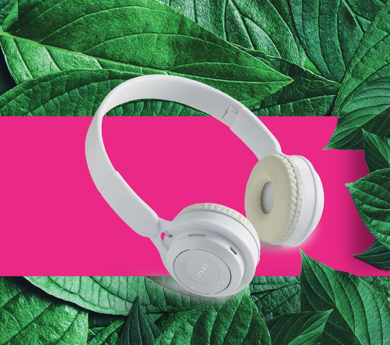 🎧 Wireless freedom!