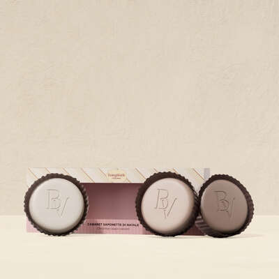 Cabaret Christmas soaps gift set