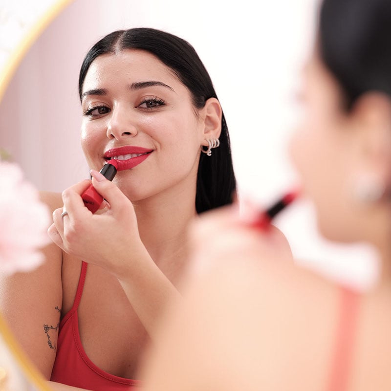 Creamy satin lipstick, with Pomegranate flower extract