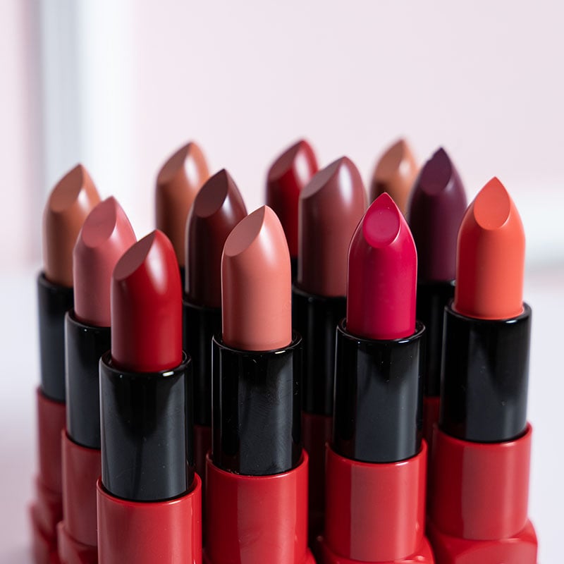 Creamy satin lipstick, with Pomegranate flower extract