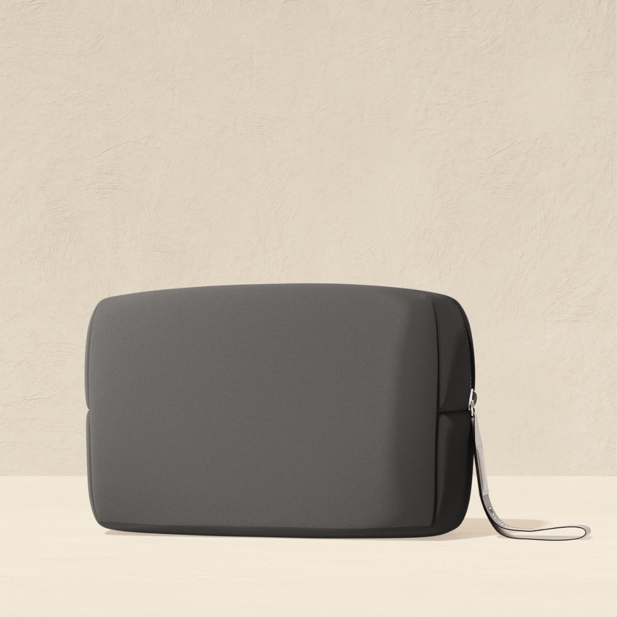 Nero d'Ambra toiletry bag