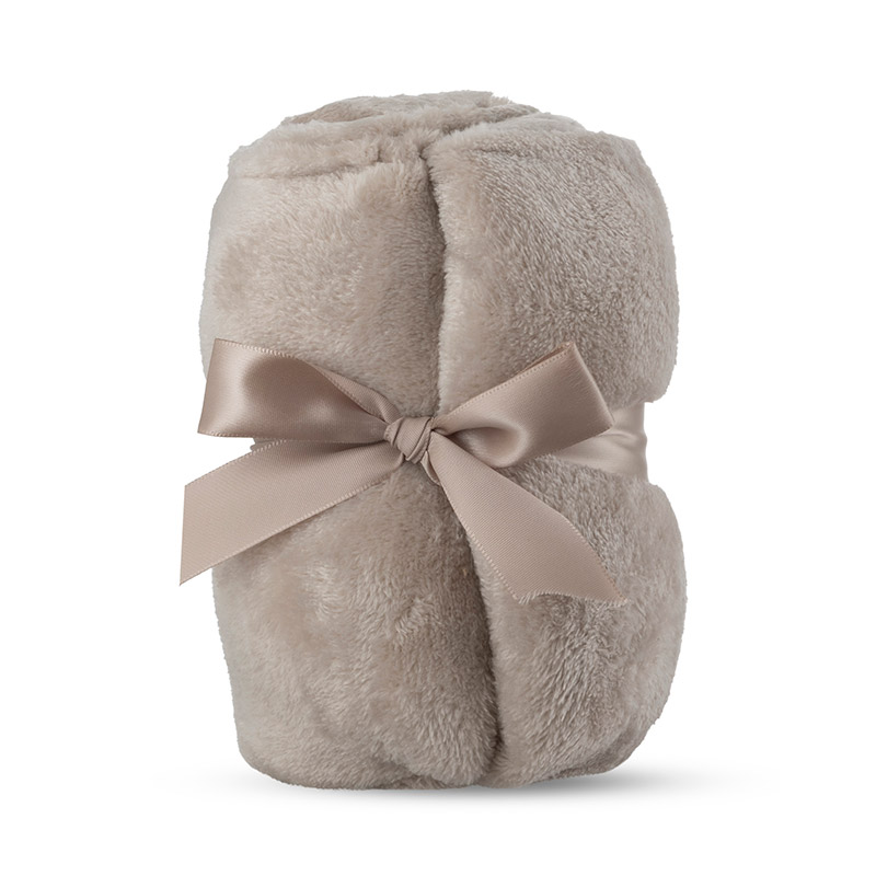 Pepe Rosa Fluffy Cape Xmas Gift