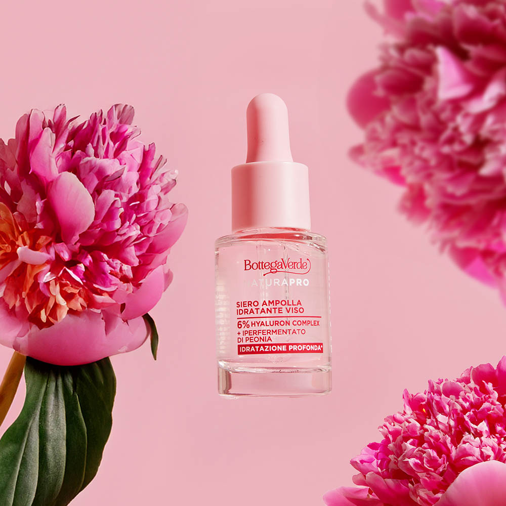 Moisturizing face serum ampoule - concentrated - with 6% Hyaluron Complex and hyperfermented Peony extract from Tenuta Bottega Verde (15 ml) - moisturizes on the surface and in depth*
