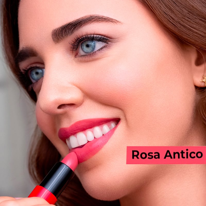 Barra de labios cremosa satinada con extracto de flores de Granada